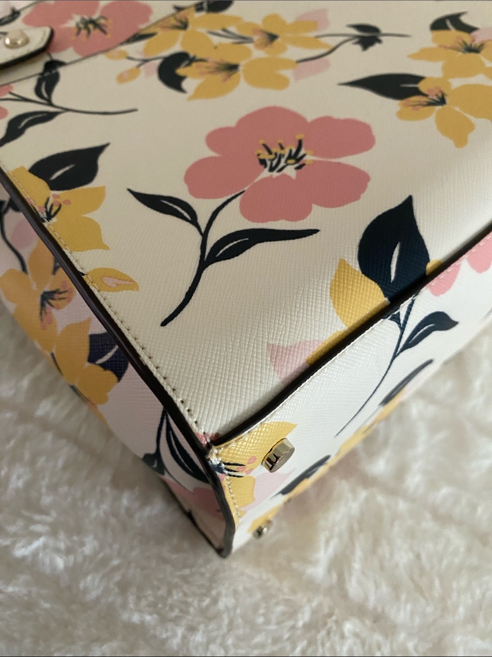 SOLD! Kate Spade New York Staci Medium Satchel in Cream Multi - Picture 12 of 17